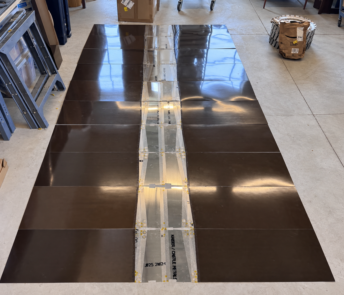 Flat assembly